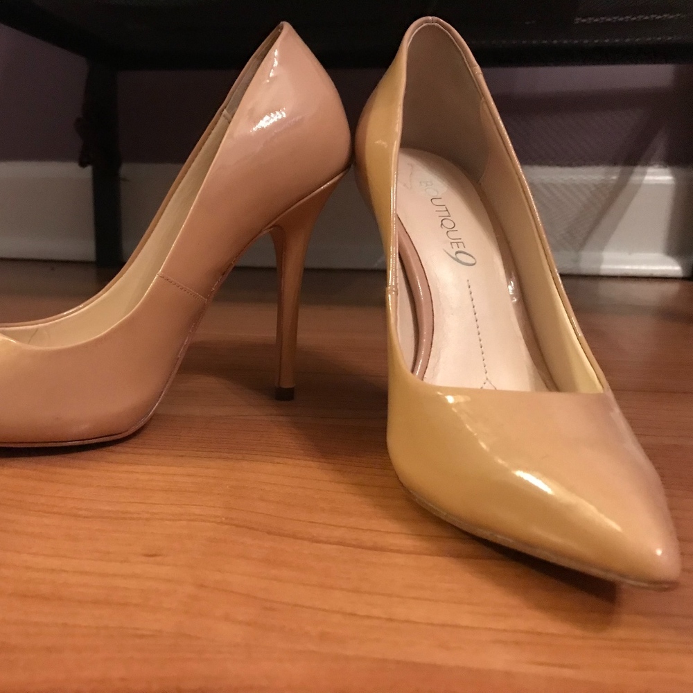NWT Boutique 9 Point Heels